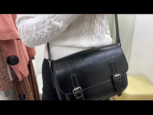 ❤️ Публична мастурбация на младата кучка FeralBerry с вибратор в стаята за обличане Порно в bg.klassikaprint.ru ❌❤